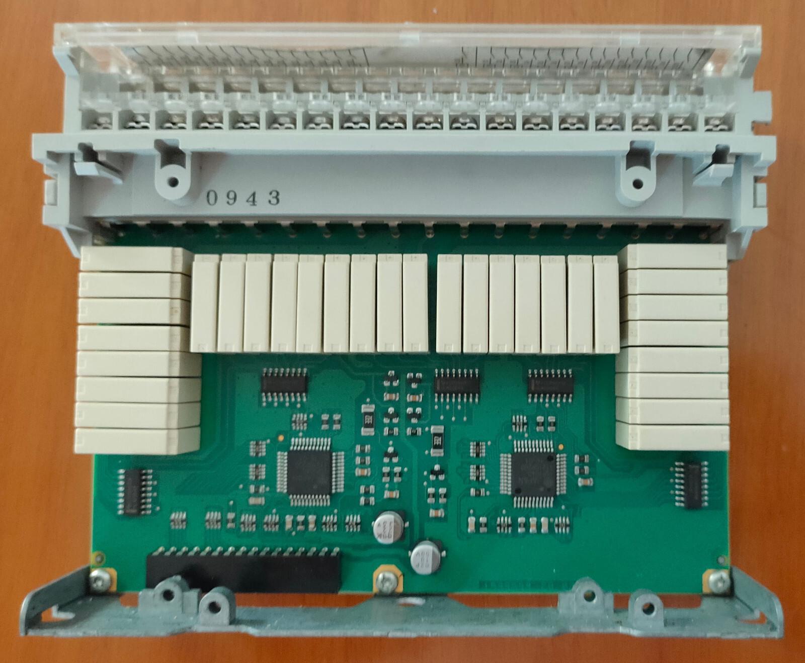 TELEMECANIQUE TSX MICRO TSX37) I/O MODULE TSX DSZ 32R5 TSXDSZ32R5