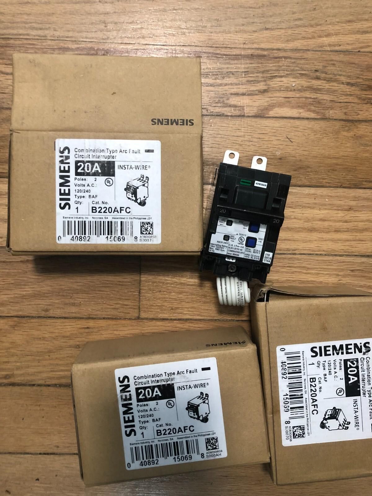 B220AFC pole 20A 120-240V bolt on combination arc CIRCUIT breaker