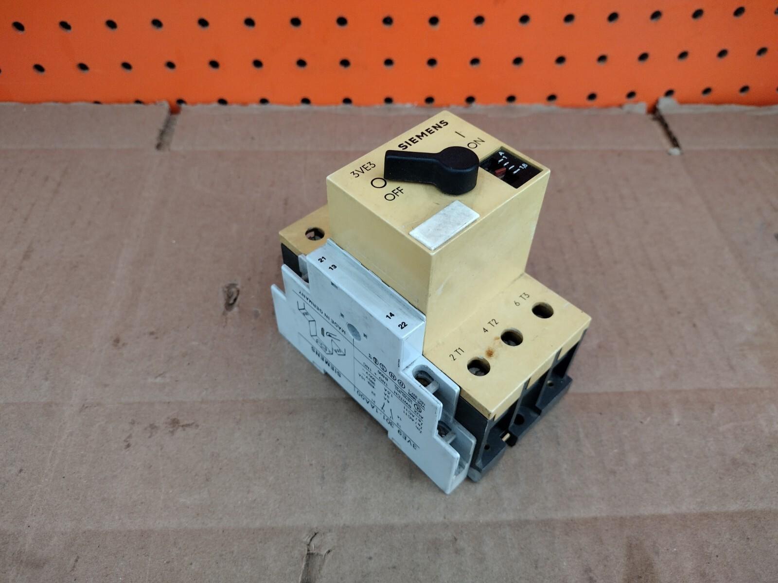 3VE3000-2GA00 Circuit Breaker w/ 3VE9 301-1AA0 AUX. SWITCH