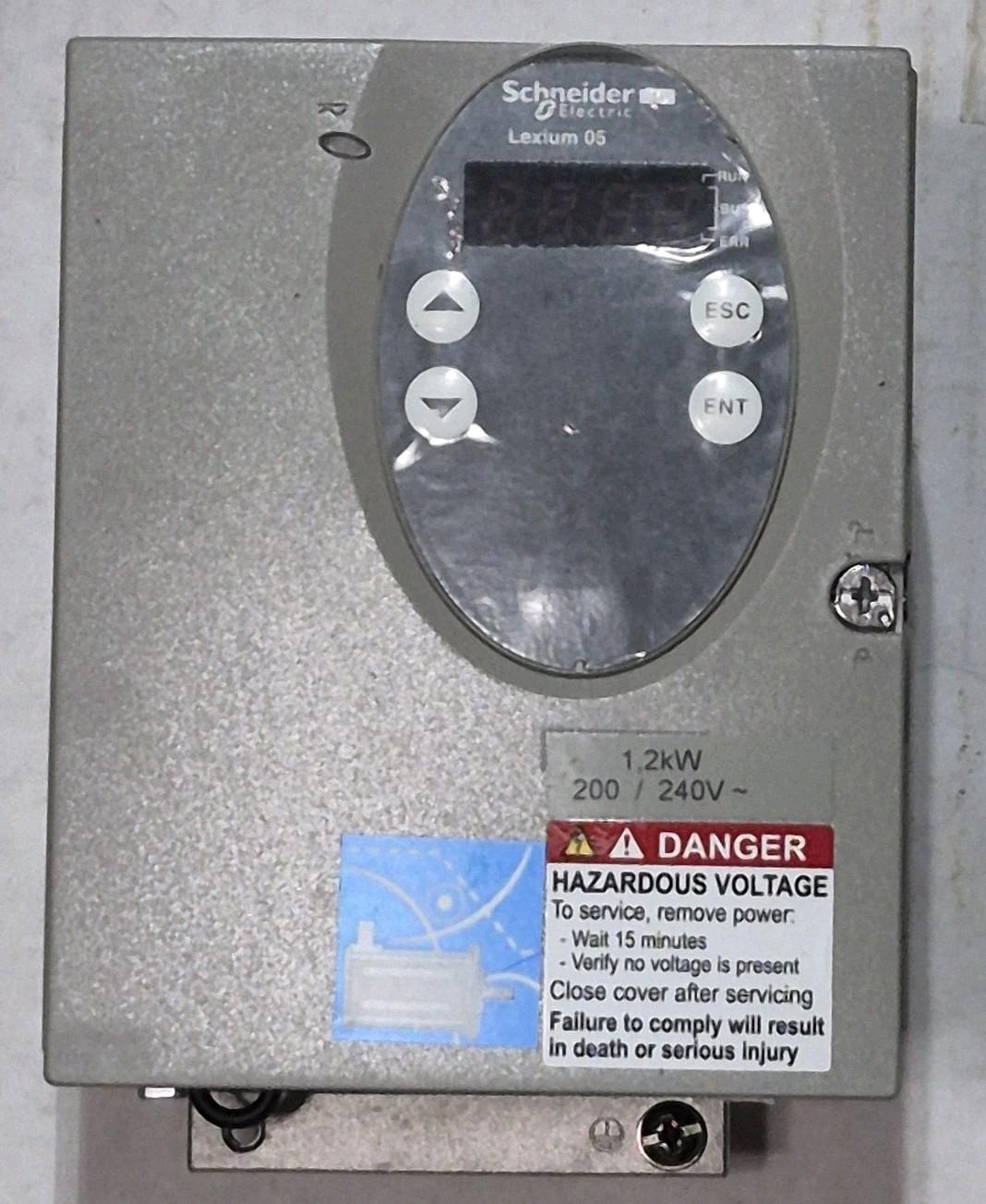 LXM05AD17M2 100% original servo driver free of postage