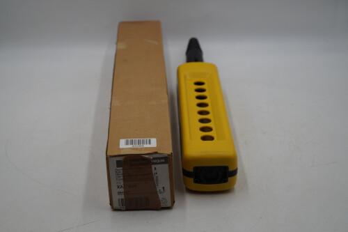 SCHNEIDER XAC-A08 CONTROL PENDANT STATION 8-BUTTON XACA08