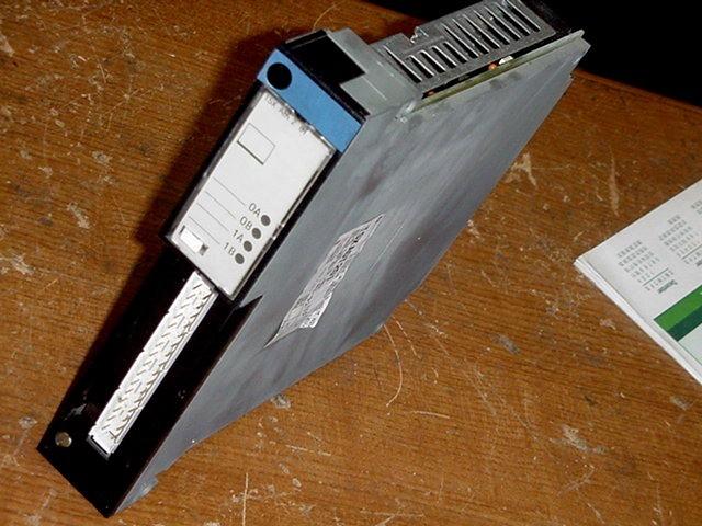 VERY TELEMECANIQUE TSX-ADT-201 2-ANALOG PLC MODULE TSXADT201
