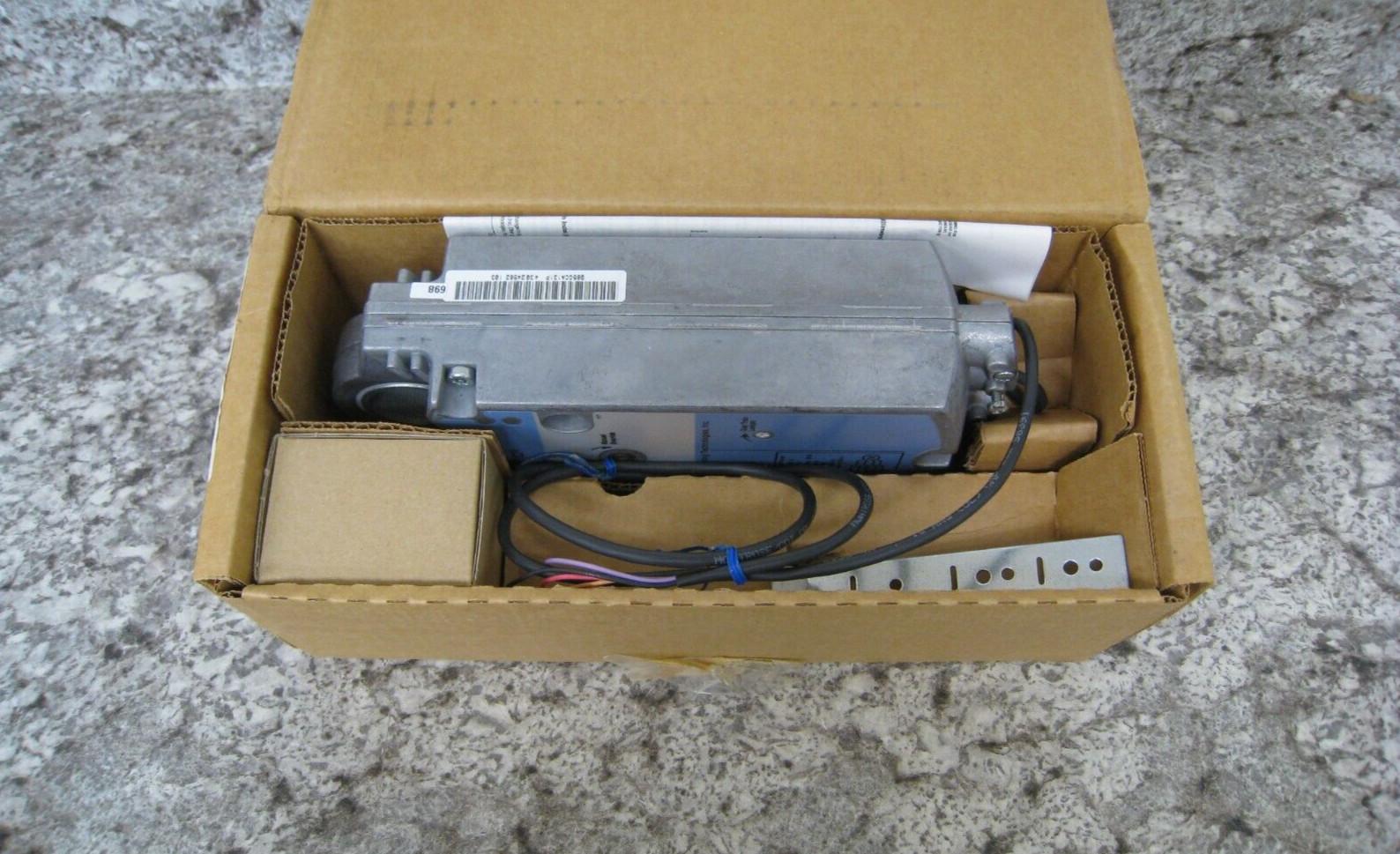 GCA131.1U SR 24V 142lb-in 3P OpenAir Damper Actuator