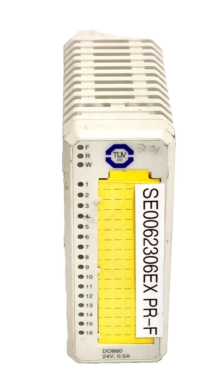 3BSE028602R1 OUTPUT MODULE DO880 24V