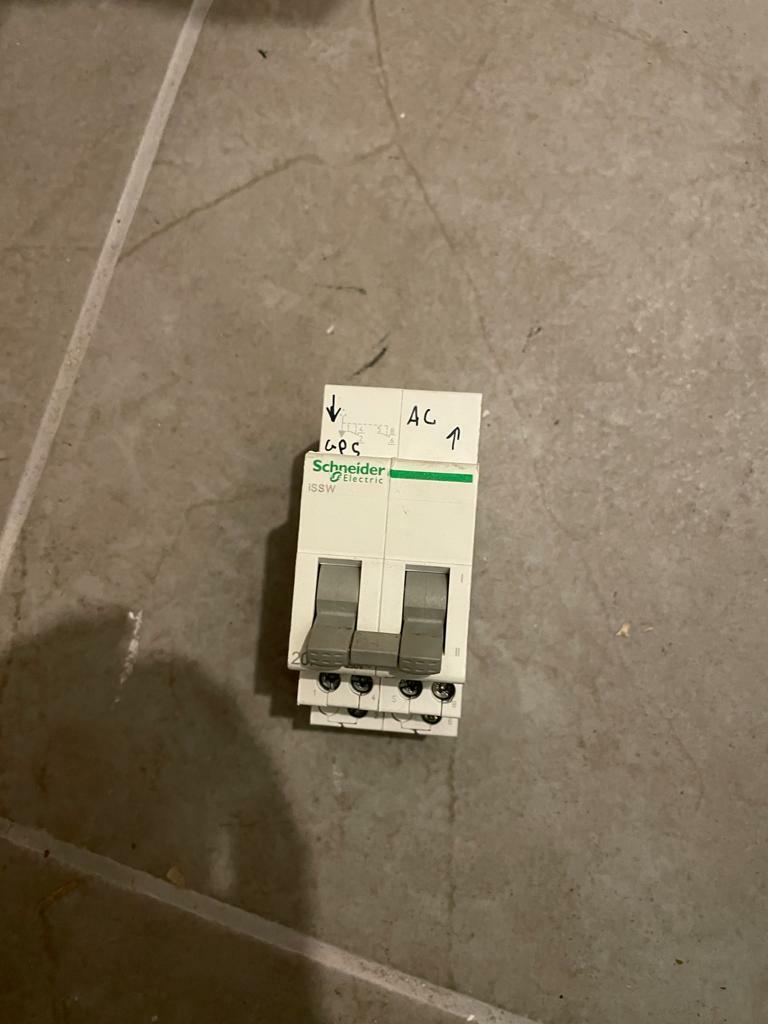 Linear iSSW C/O 20A 250 AC positions A9E18071 Schneider
