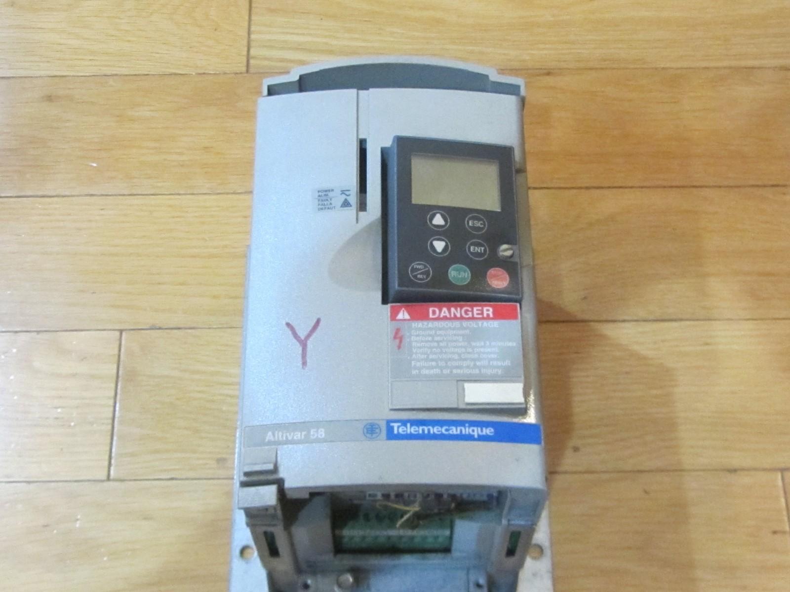 ALTIVAR 58 AC VARIABLE FREQUENCY DRIVE! ATV58HU18M2! MINT COOL!