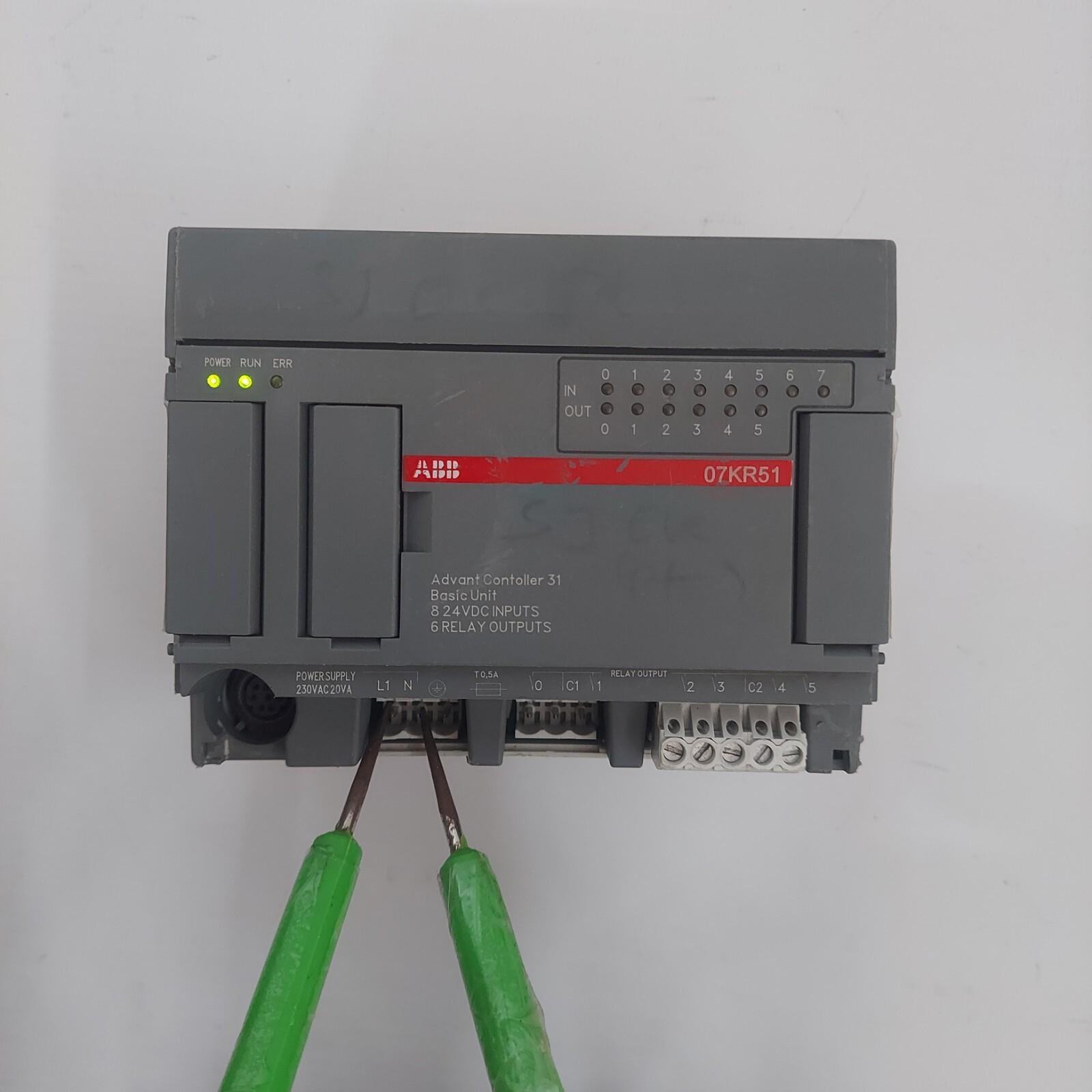 07KR51-A3.6 1SBP260014R1001 ADVANT CONTOLLER 31 BASIC UNIT FRANCE