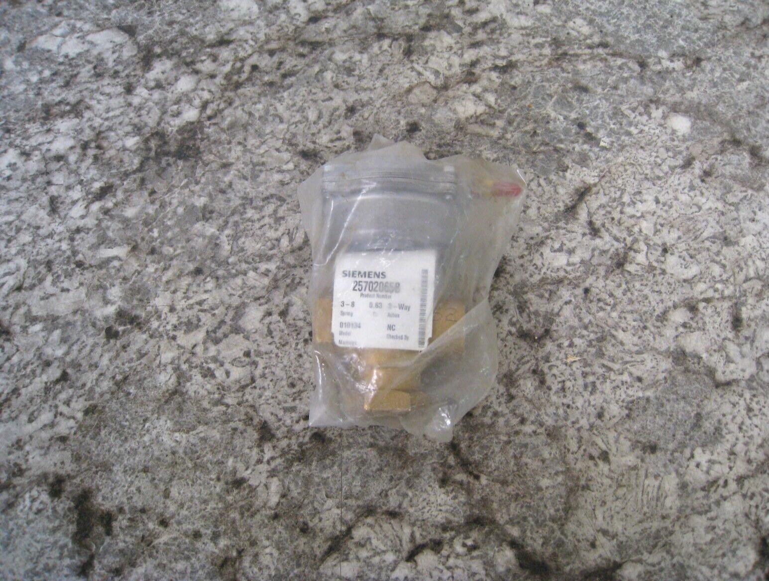 257-02065B 25702065B 599-01088 1/2" 3-Way Pneumatic Actuator Valve
