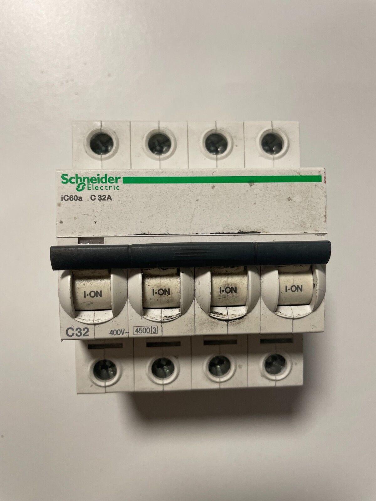 A9F79432 32A 400V AS PICTURED) NSNP