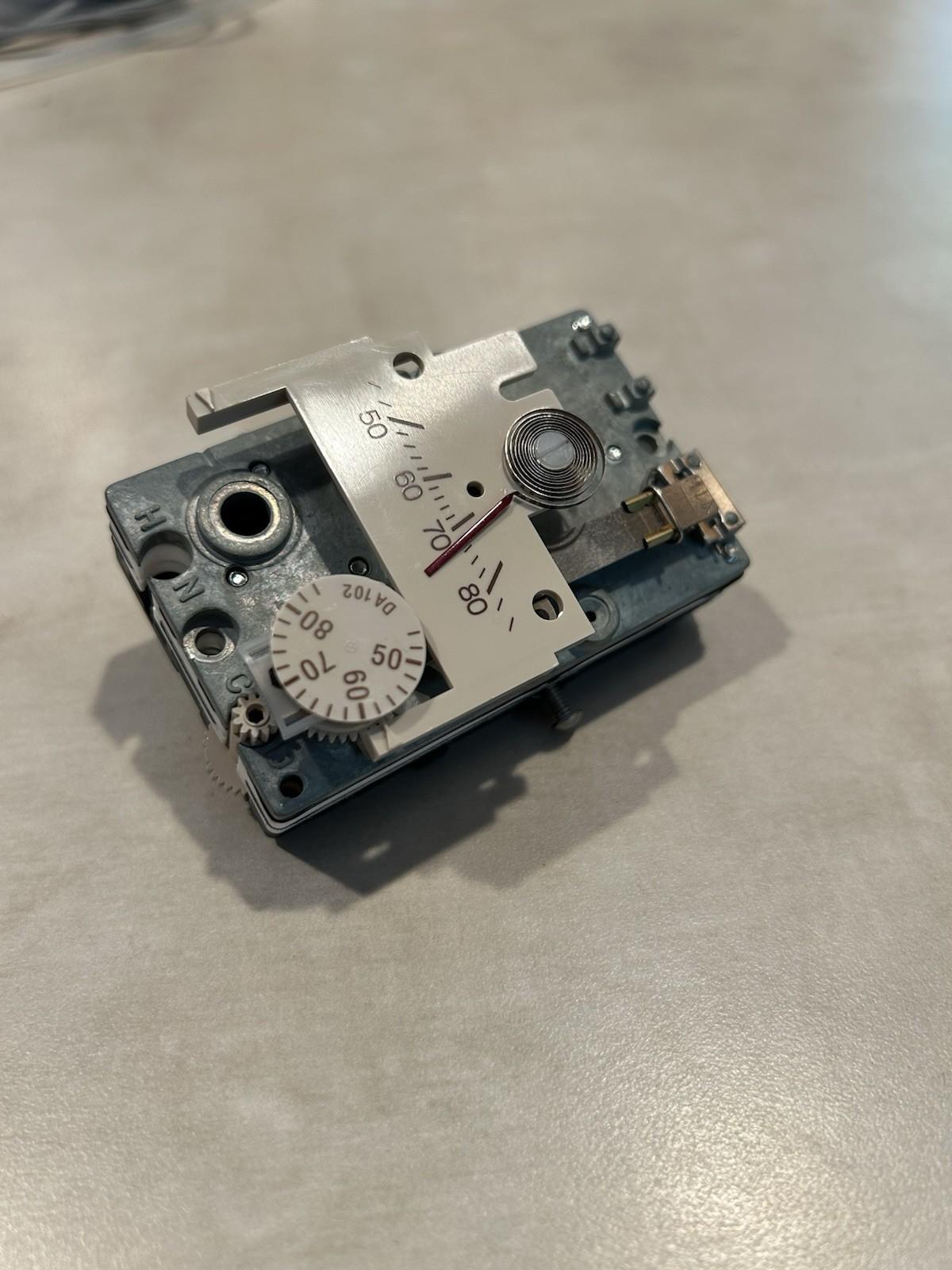 192-202 Pneumatic Room Thermostat Single Setpoint
