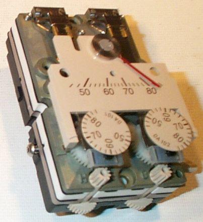 192-207 Thermostat Chassis Wall Plate Dual Setpoint Direct Acting