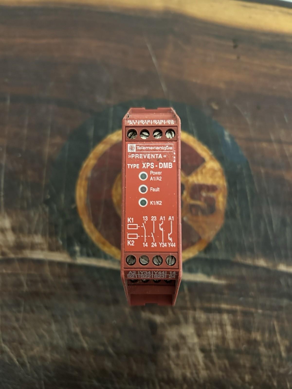 Telemencanique XPS-DMB Safety Relays