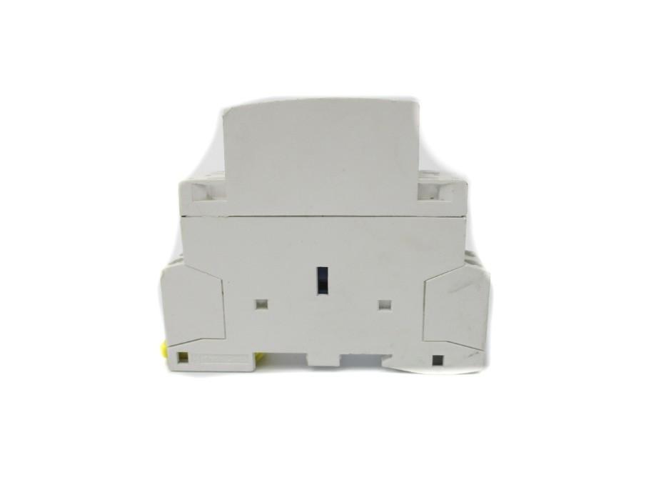 A9C22722 230/240V 20A NSNP