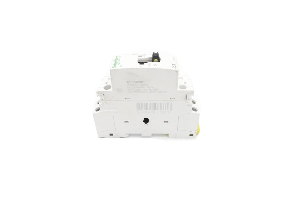 A9C21732 230/240V 25A NSNP