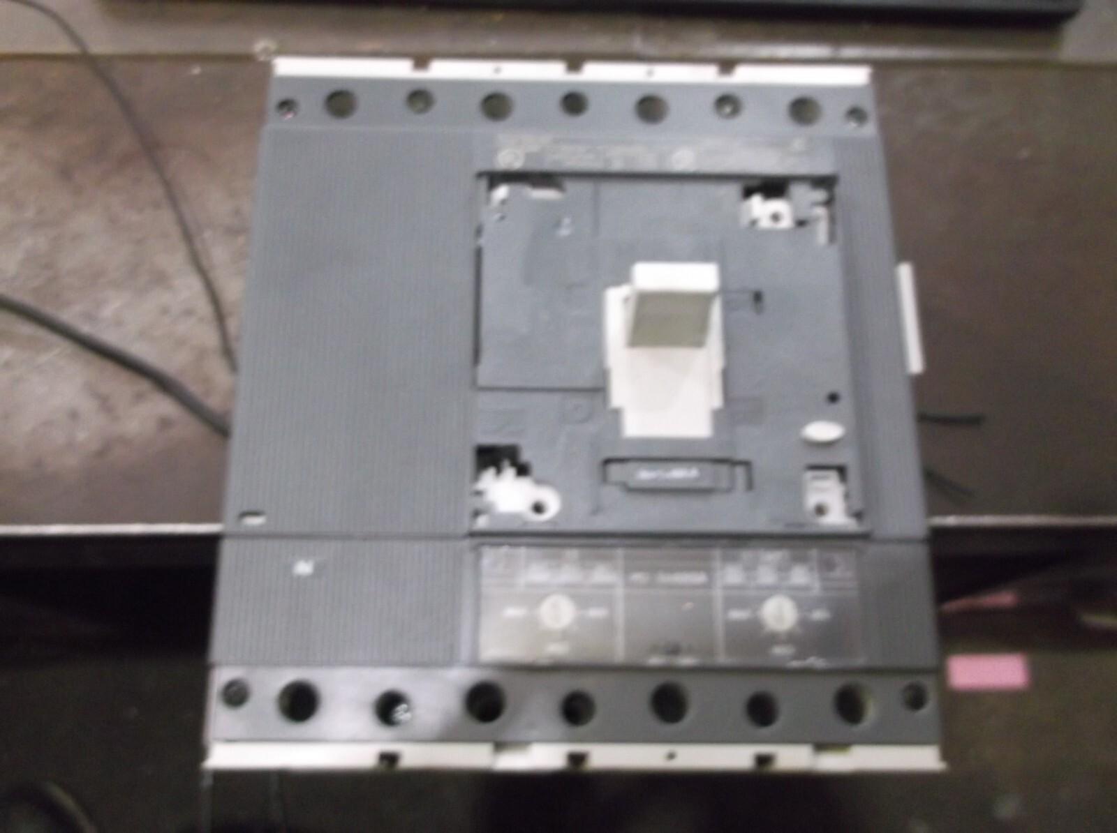 SACE T5N 400 Breaker With Trip and Under-Voltage Release Cut. 1SDA055018R1