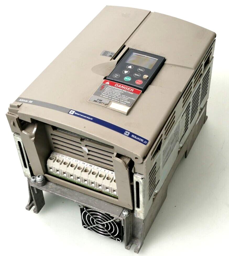 Altivar 58 Variable Frequency Drive ATV58HU54M2