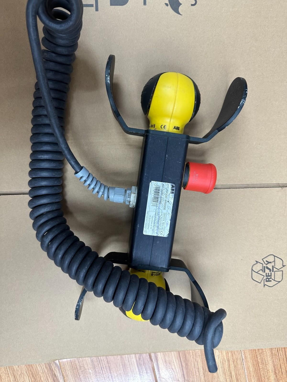 JSD-TD25P-320400 2TLA930024R0000 30V 2A NSMP