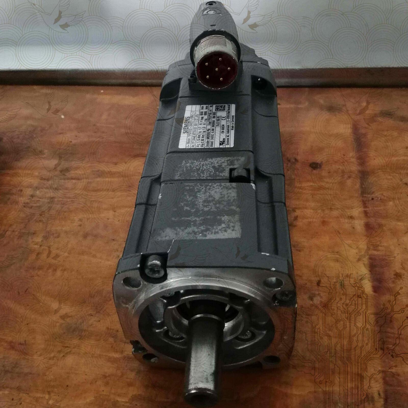 ONE 1FK7032-2AK71-1RH1-Z
