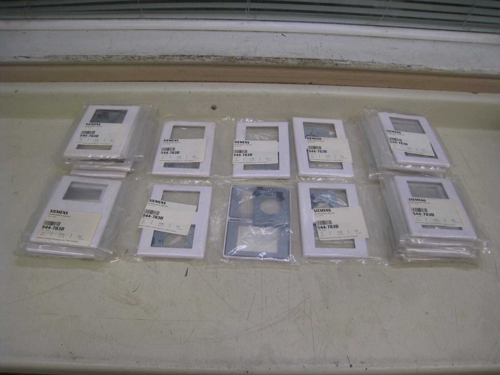 Lot Of 25 Double Adapter Base Kit White Part No. 544-783B