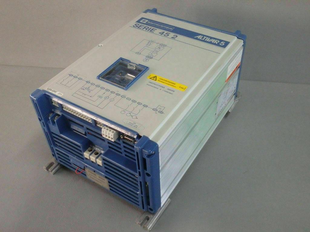 Mint Condition ALTIVAR INVERTER Series 45 atv452u15 S9L404)