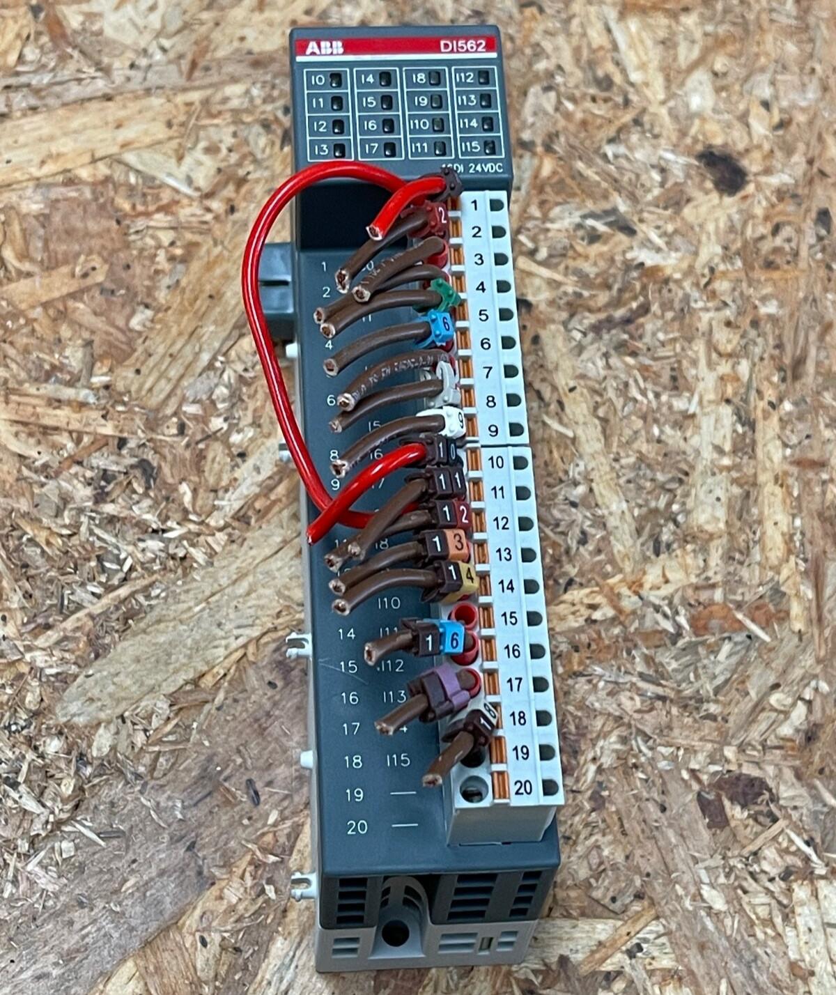 DI562 B1 1TNE968902R2102) AC500-eCo Digital Input Module, 16×24V DC