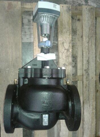 599-07327 2-Way 4" Pressure Independent Control Valve, 395 GPM, Iron
