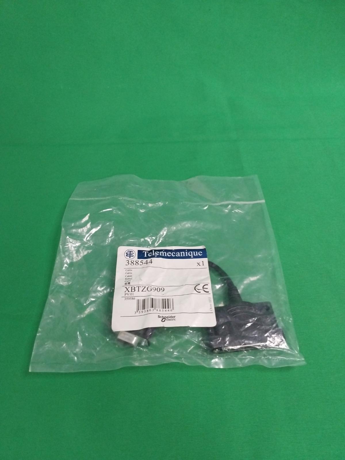 Harmony XBT - adaptor for terminal XBT advanced panel