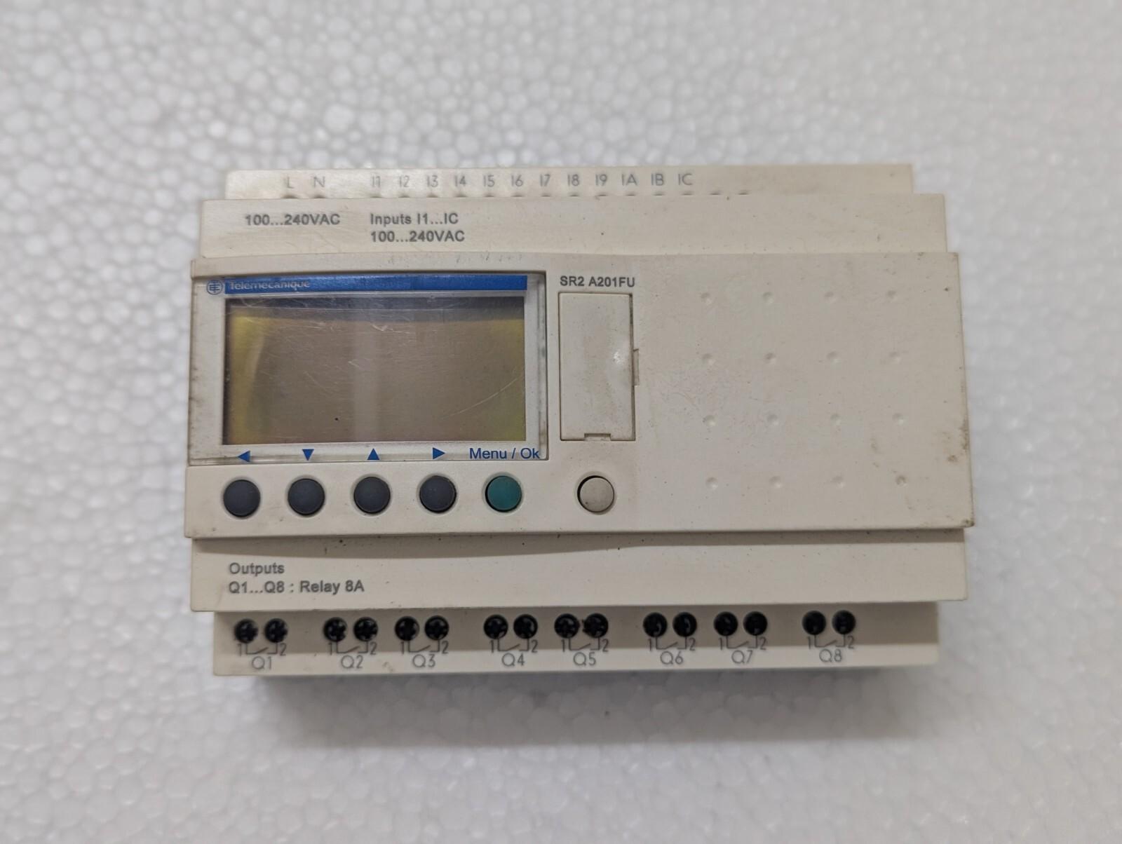 compact smart relay, Zelio Logic SR2 SR3, 20 IO, 100 to 240V AC, no clock, display