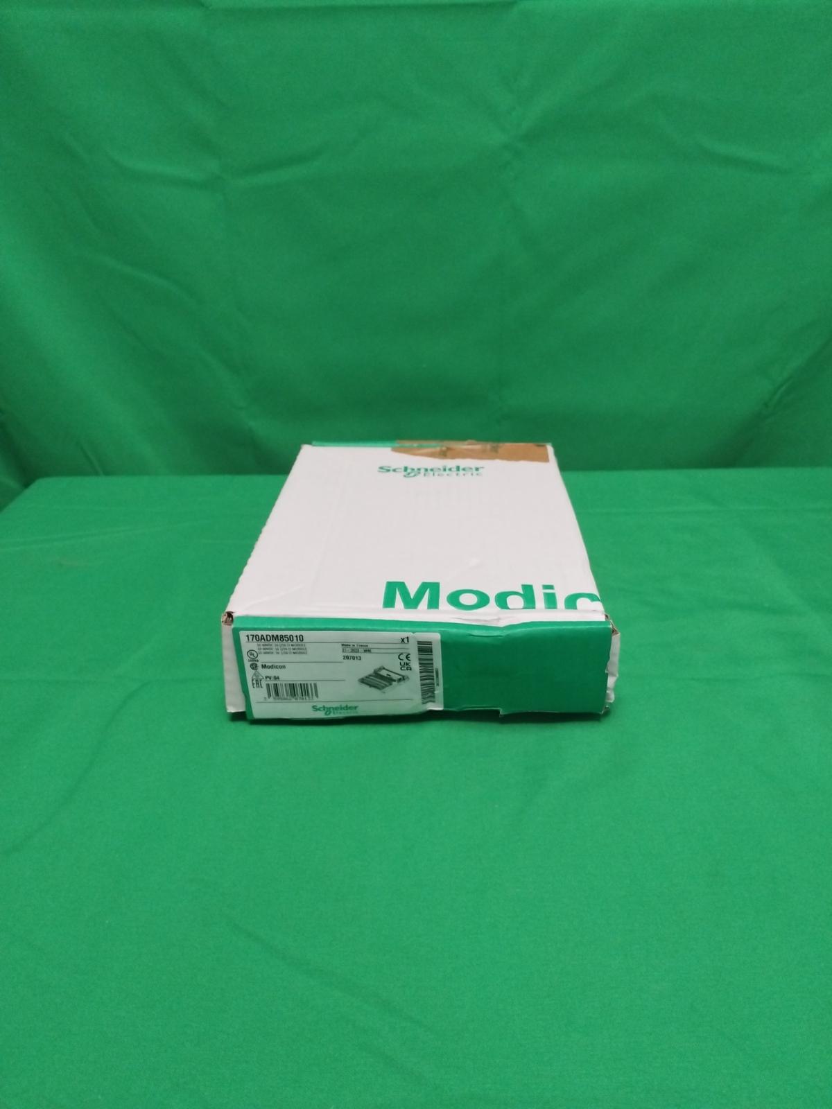 discrete I/O module Modicon Momentum - 16 I/O relay