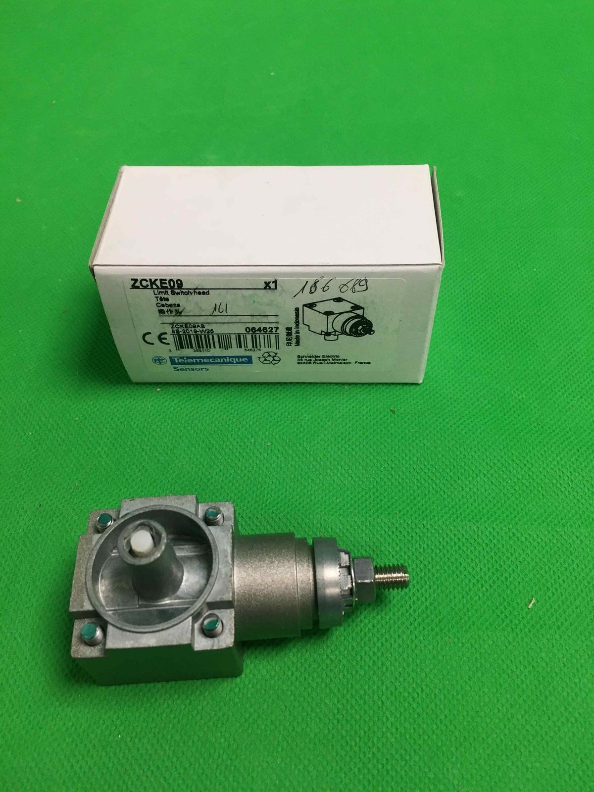 Limit switch head, Limit switches XC Standard, ZCKE, w/o lever stay put left and right actuation