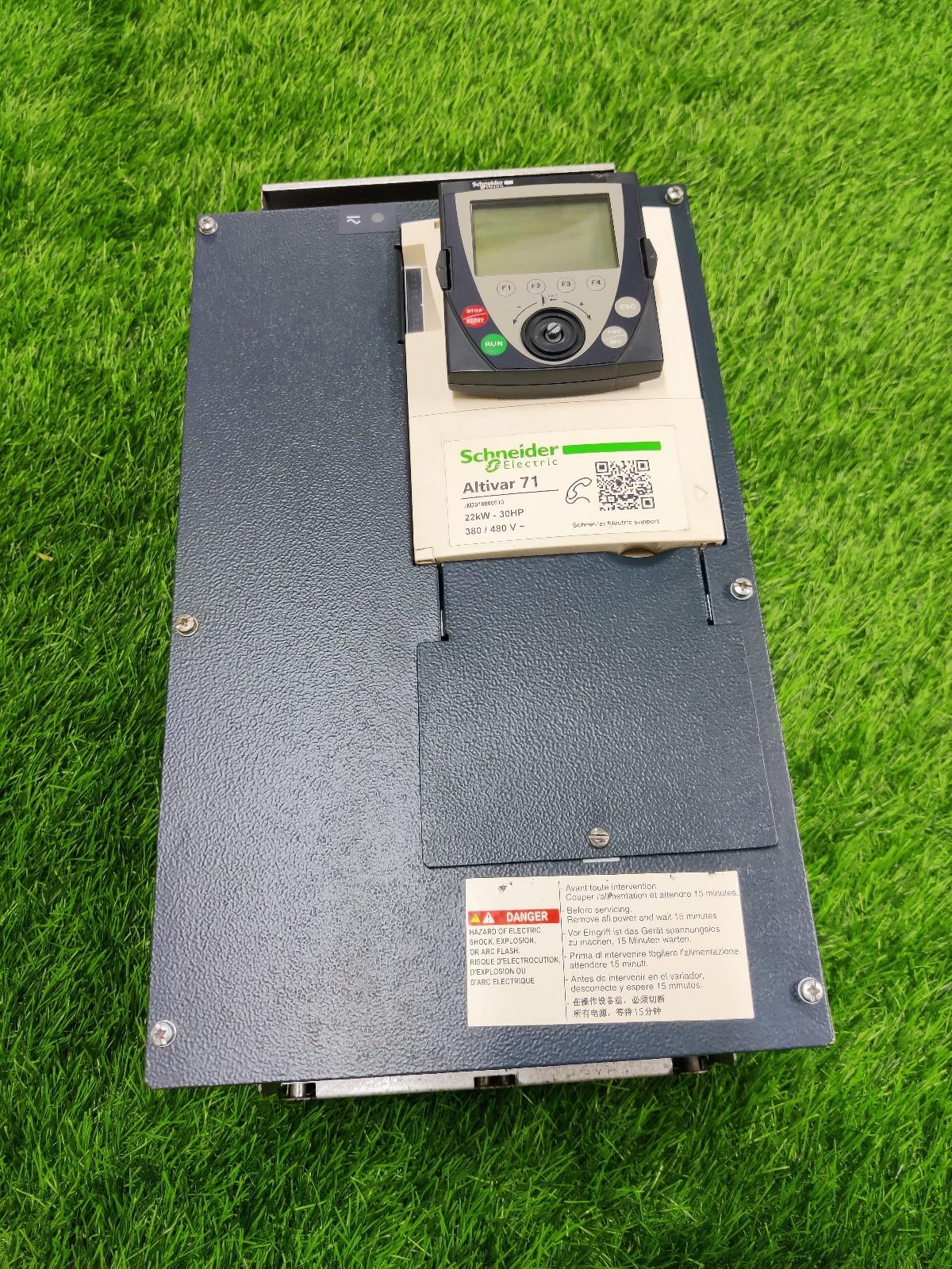 ATV71 ALTIVAR 71 ATV71HD22N4Z 22 KW 30 HP AC DRIVE VFD)