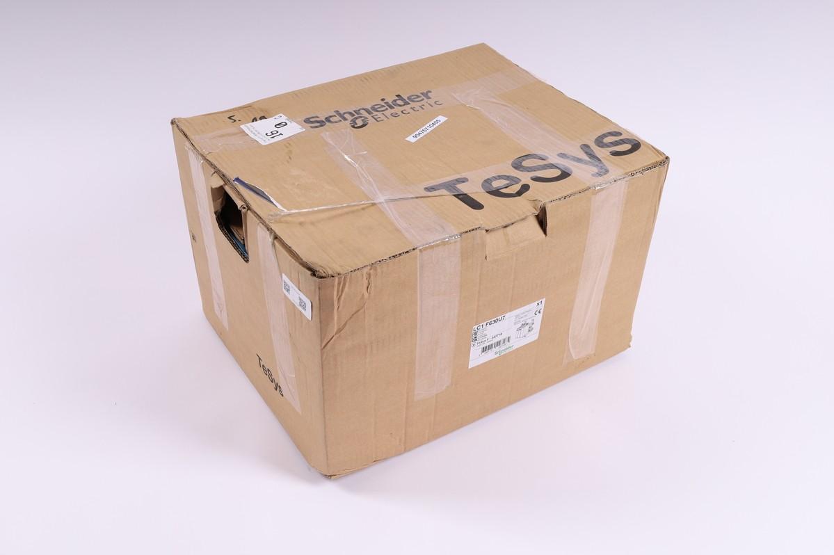 TeSys F contactor - 3P (3 NO) - AC-3 - <= 440 V 630 A - coil 240 V AC