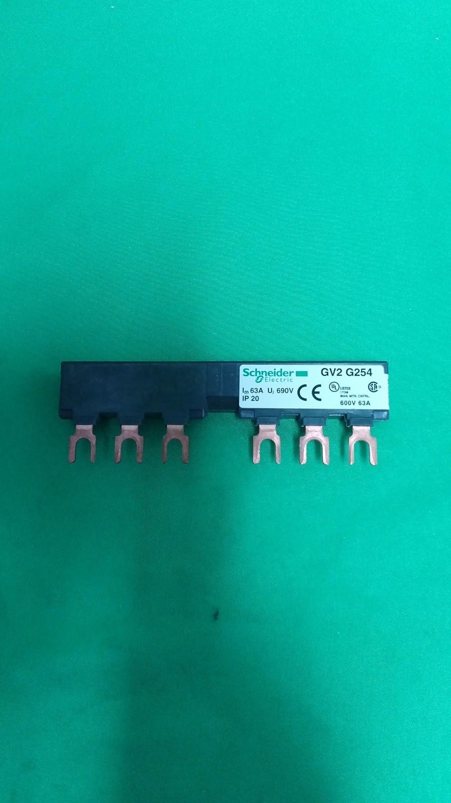 Linergy FT, Comb busbar, 63A, 2 tap-offs, 54mm pitch