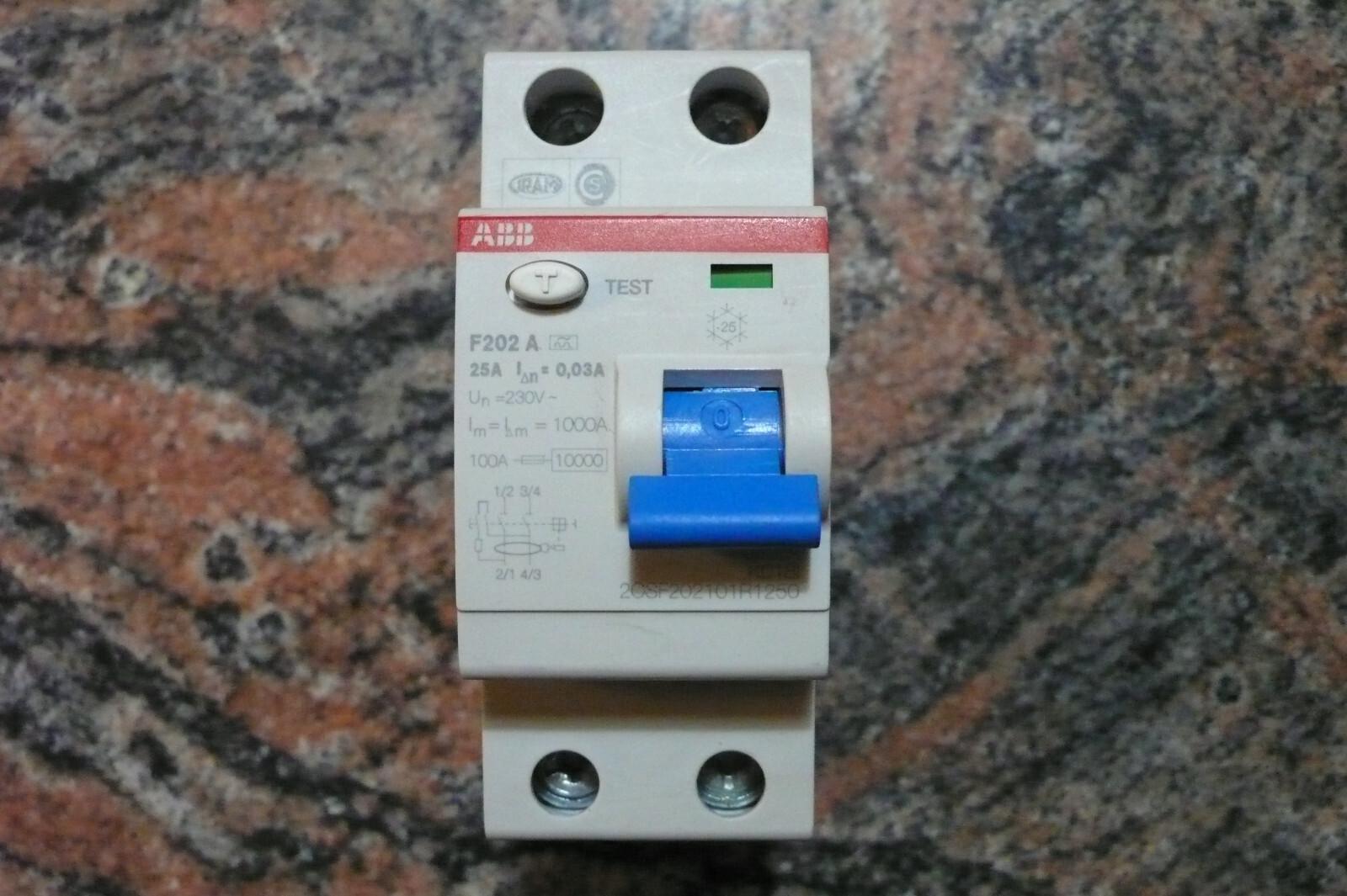 F202 A-25/0.03 Residual Current Circuit Breaker 2P A type 30 mA