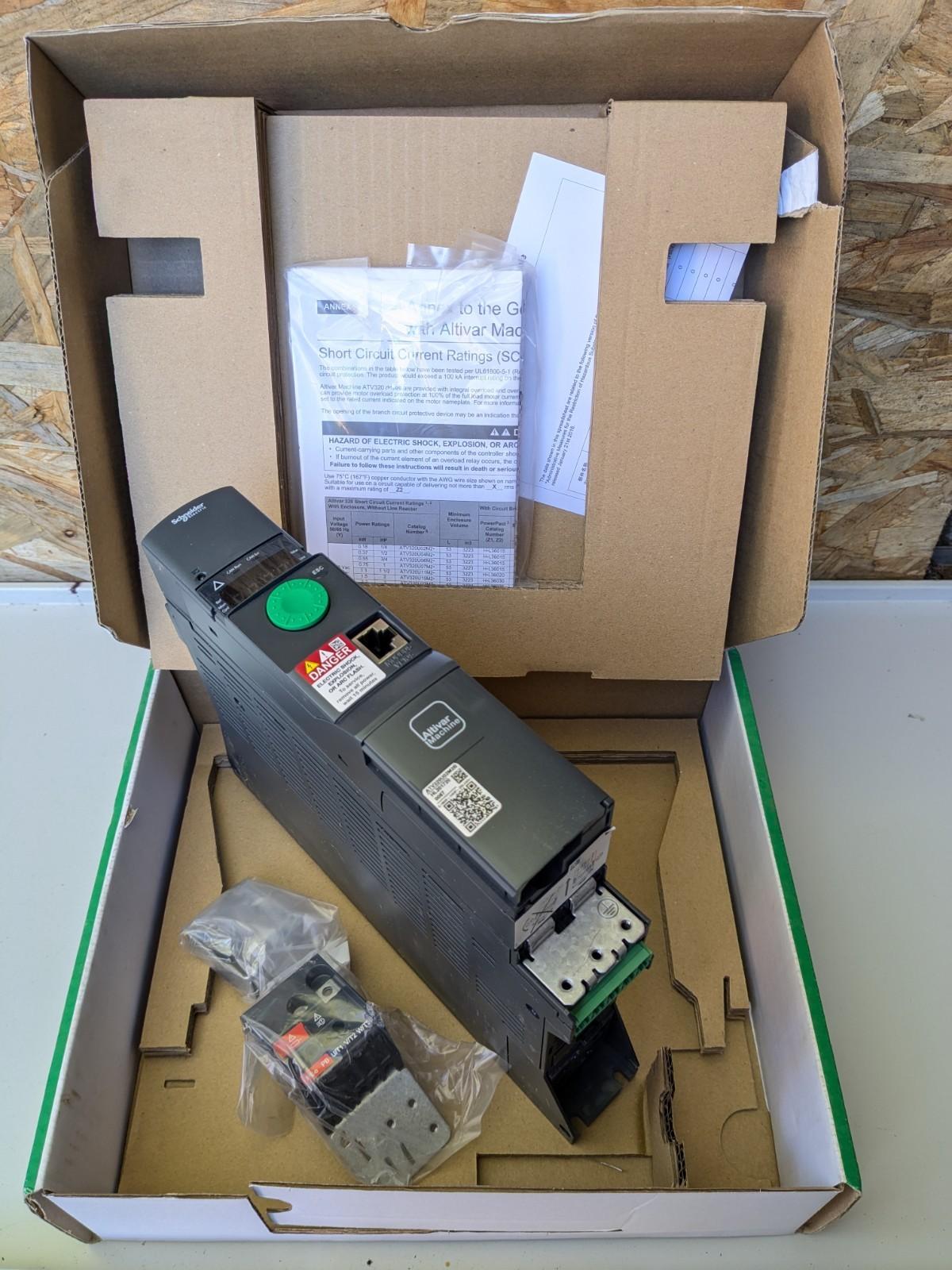 variable speed drive, Altivar Machine ATV320, 0.18kW, 200 to 240V, 1 phase, book