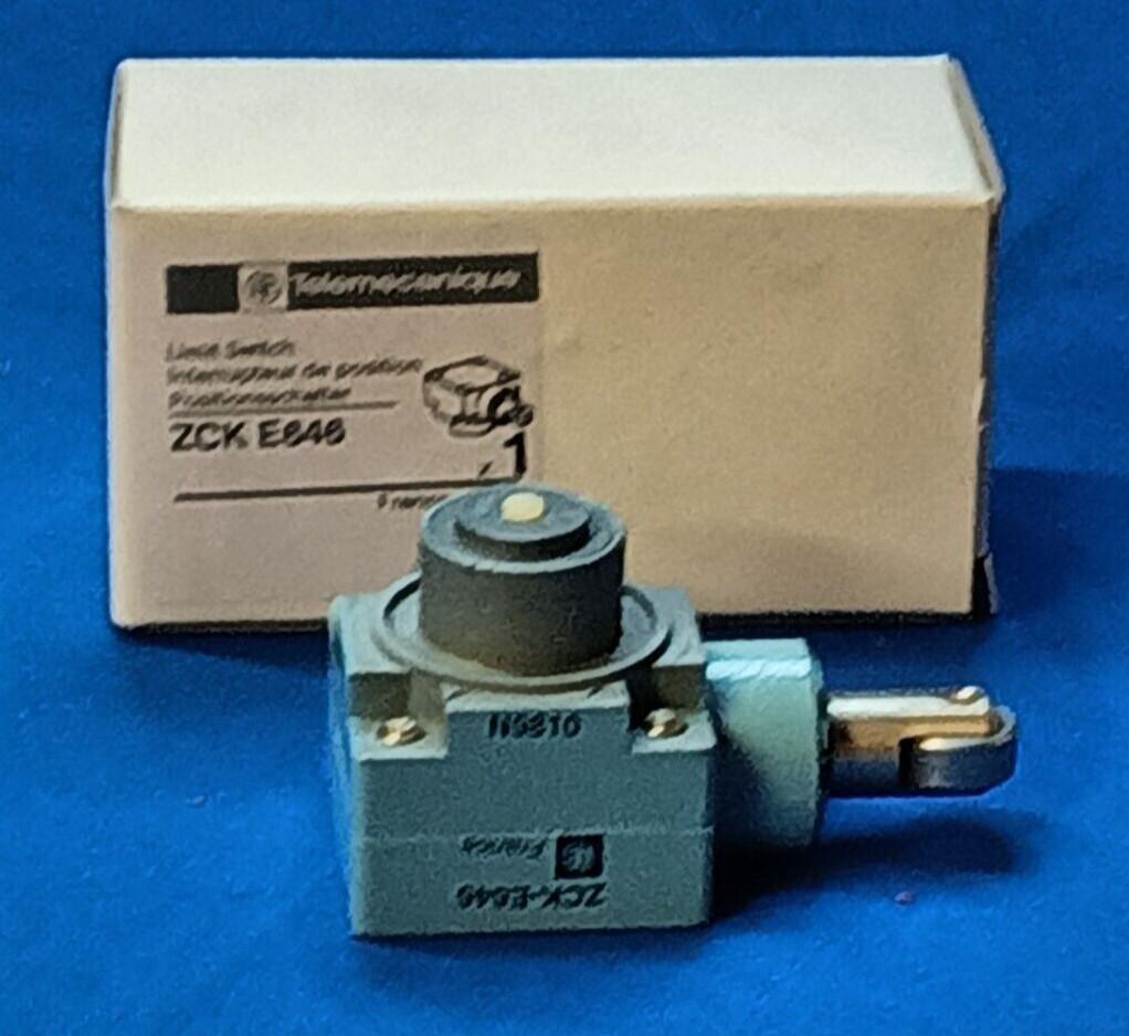 Limit switch head, Limit switches XC Standard, ZCKE, side steel roller plunger horizontal, -40 °C