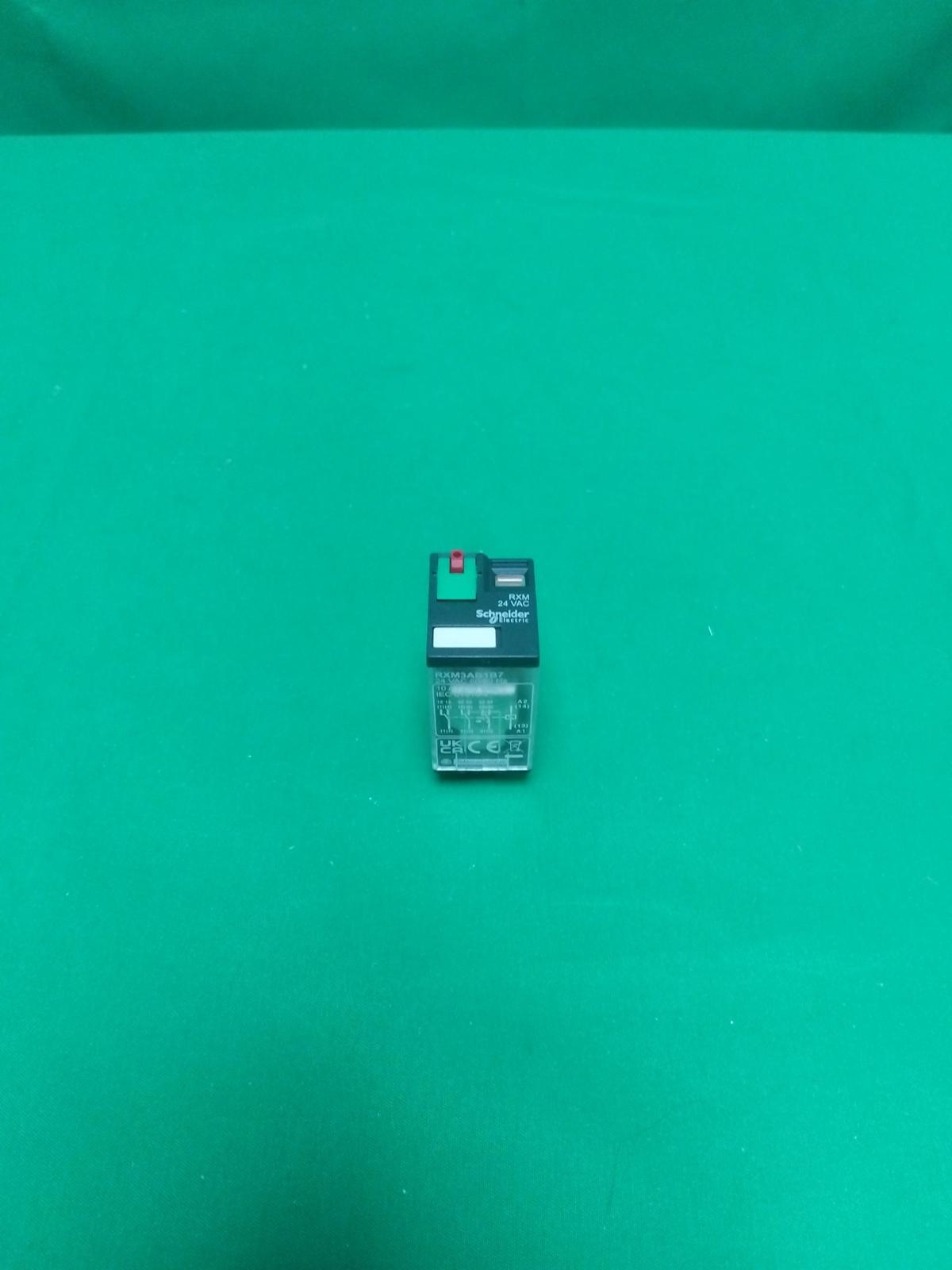 miniature plug in relay, Harmony Electromechanical Relays, 10A, 3CO, lockable test but to n, 24V AC