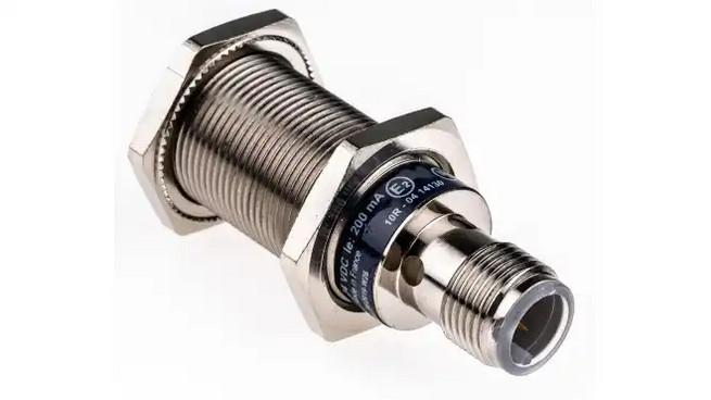 inductive sensor XS1 M18, L40mm, brass, Sn5mm, 12..24VDC, cable 2 m