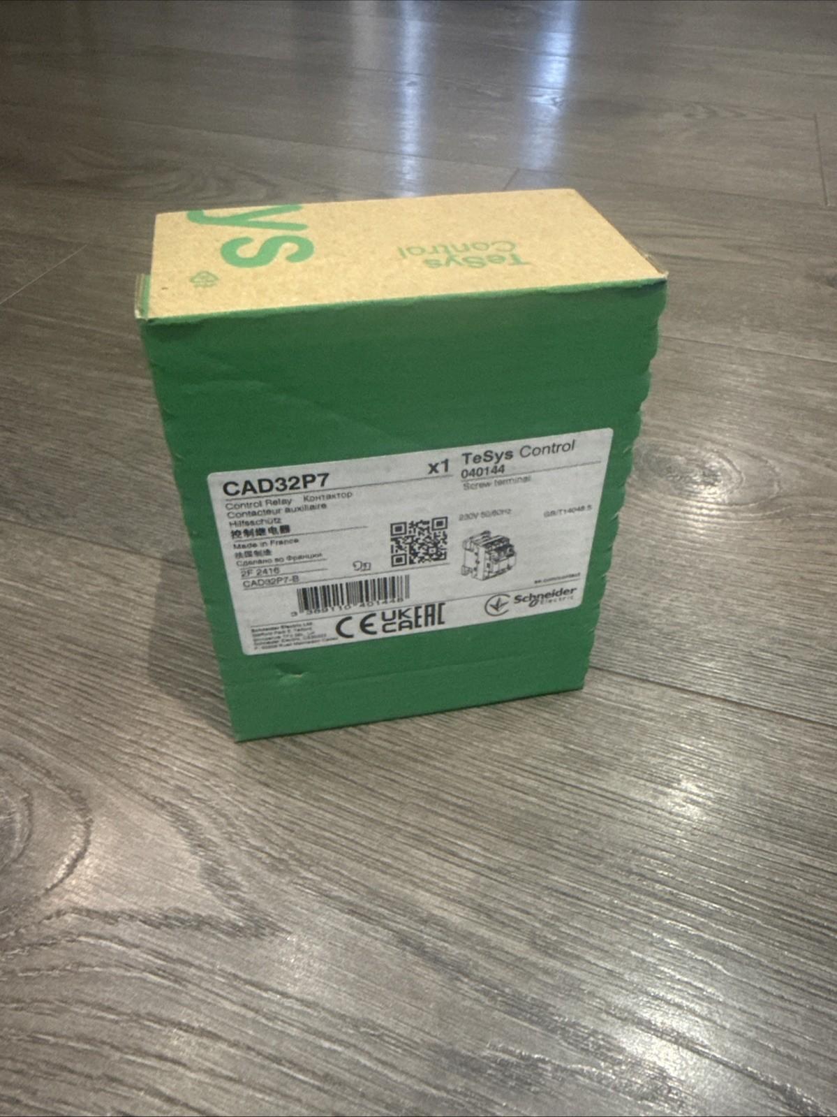 TeSys Deca control relay - 3 NO + 2 NC - <= 690 V - 230 V AC standard coil