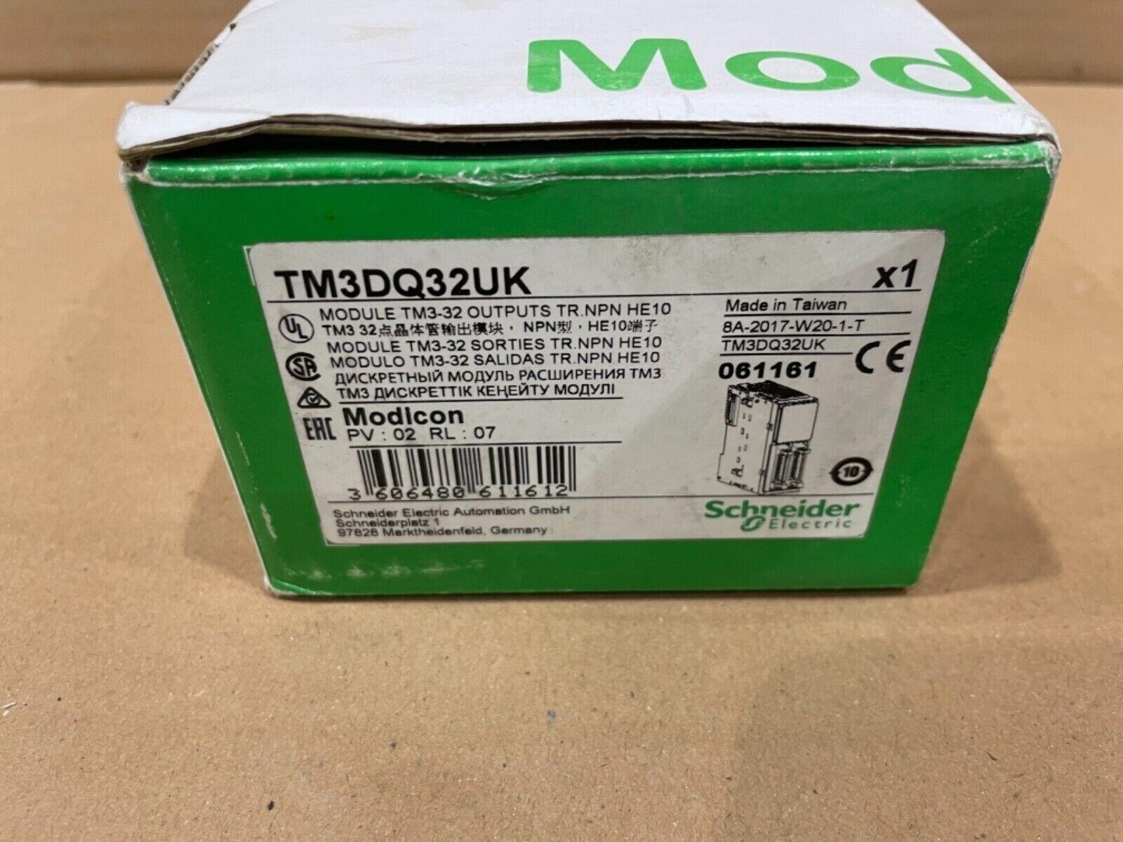 discrete output module, Modicon TM3, 32 outputs transistor NPN, HE10