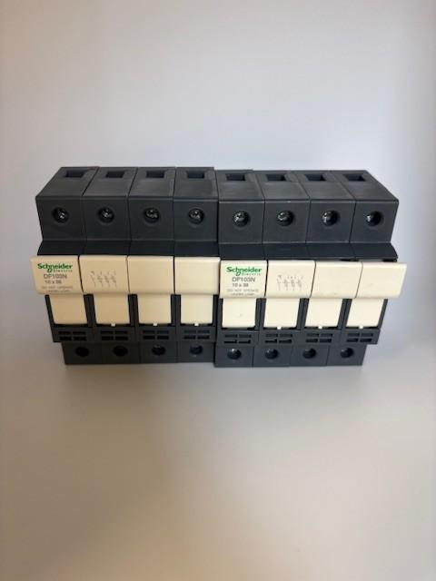 Fuse carrier, TeSys DF, 3P+N, 32A, 690VAC, fuse size 10x38mm