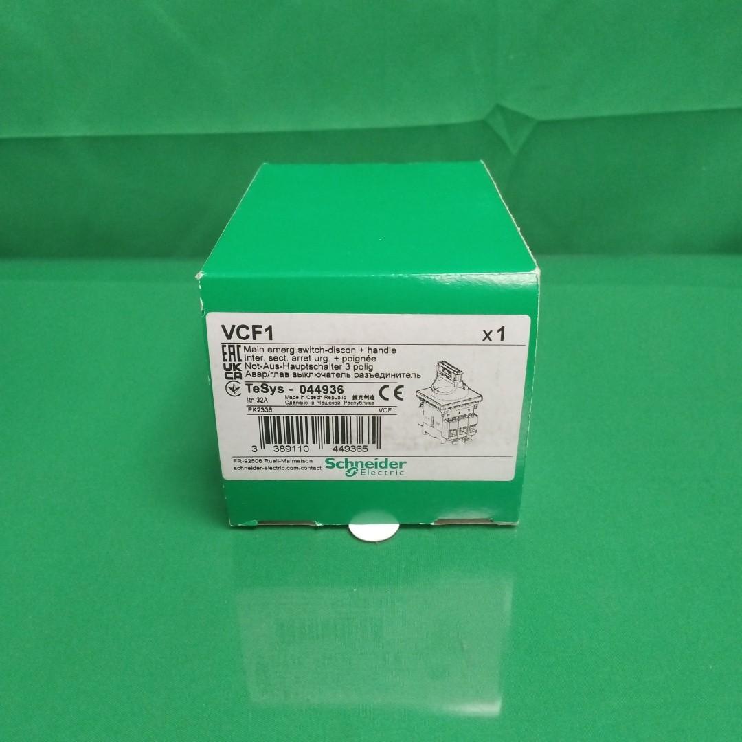 Switch disconnector,TeSys Control,for ON/emergency stop,32A,4 screws fixing,for mounting on door