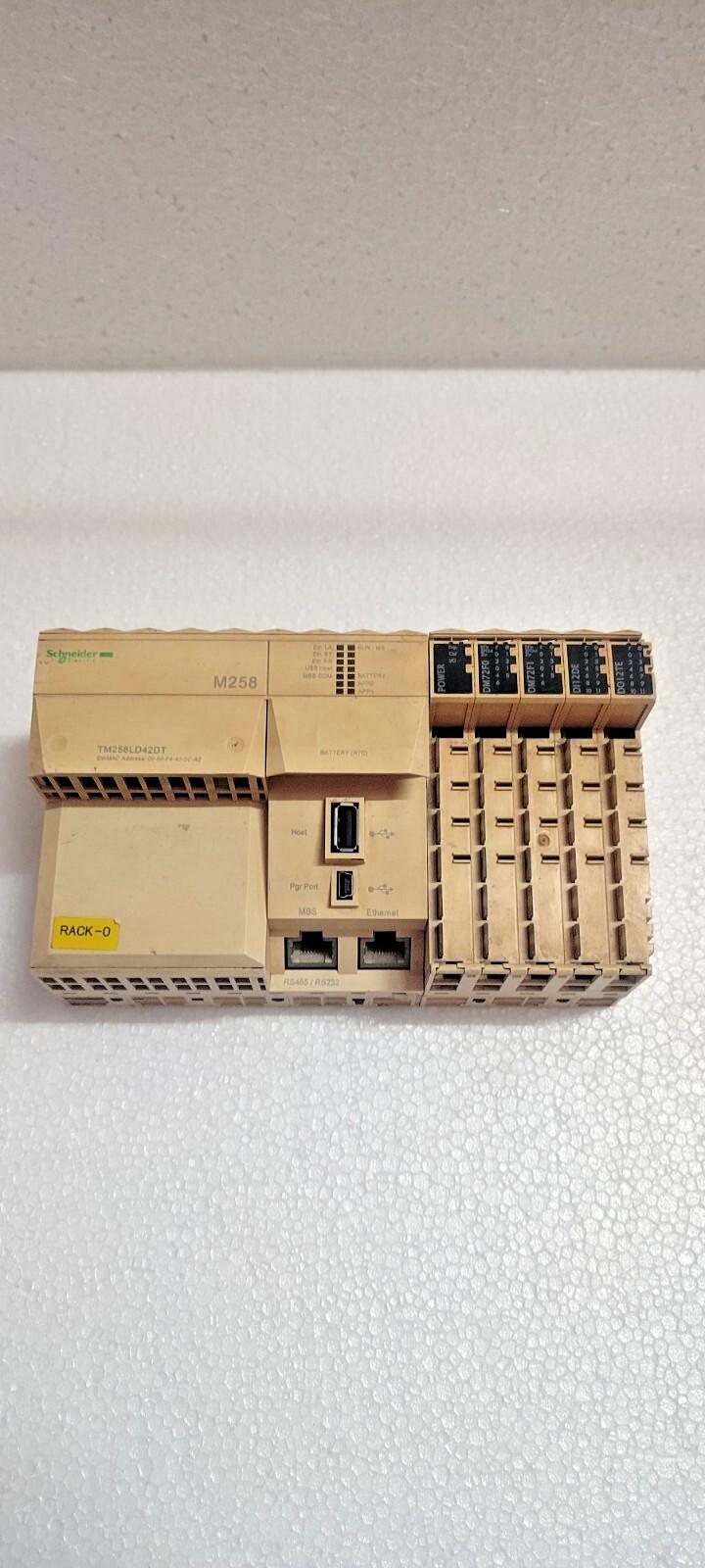 logic controller, Modicon M258, compact base, 42 IO, 24V DC