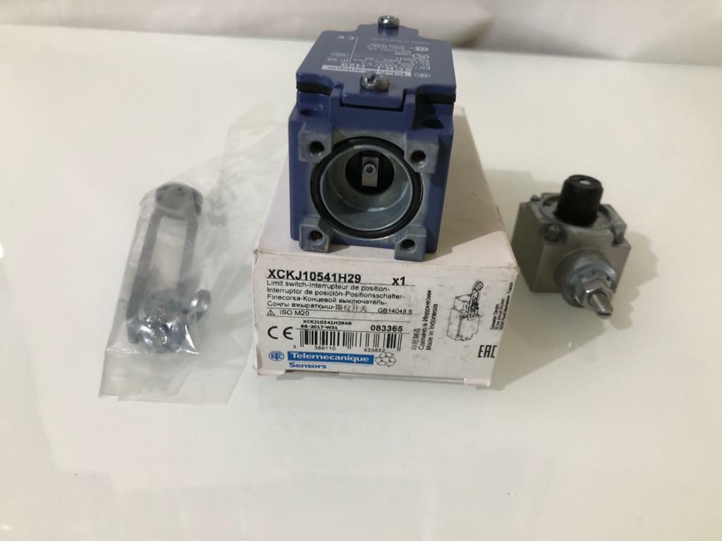 Limit switch, XC Standard, XCKJ, thermoplastic plastic roller lever var. length, 1NC+1 NO, snap, Pg13