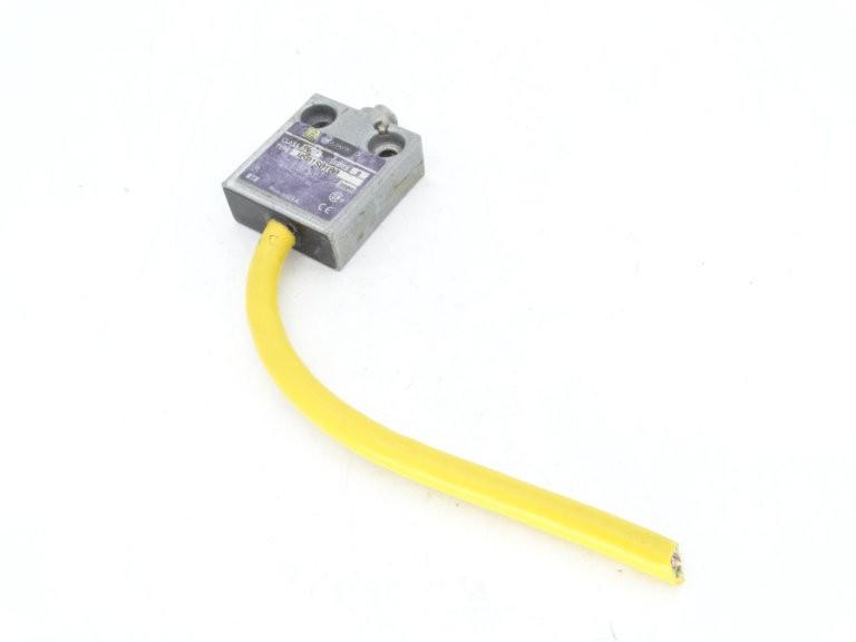 Limit switch, 9007MS, miniature, top plunger, 10A at 240VAC, 1NO/1NC, 3 feet of cable, NEMA 4, 6, 6P, 12, 13