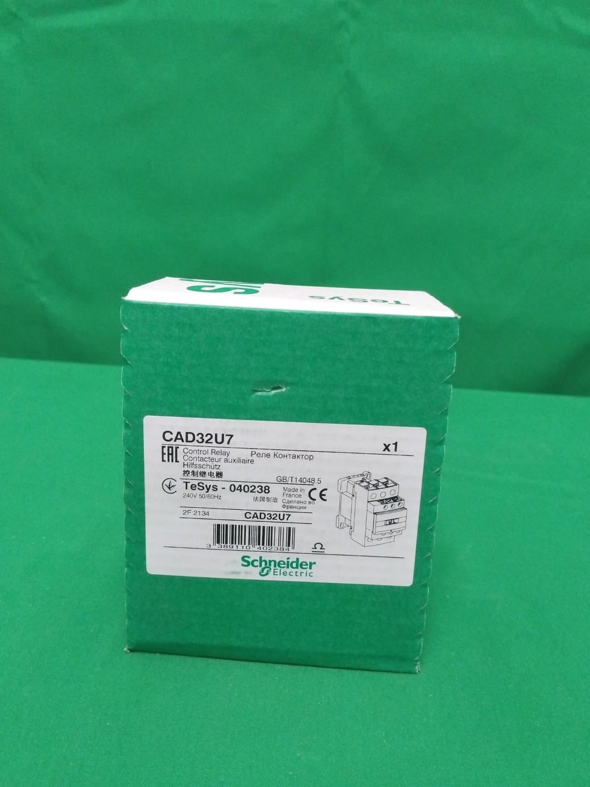 TeSys Deca control relay - 3 NO + 2 NC - <= 690 V - 240 V AC standard coil