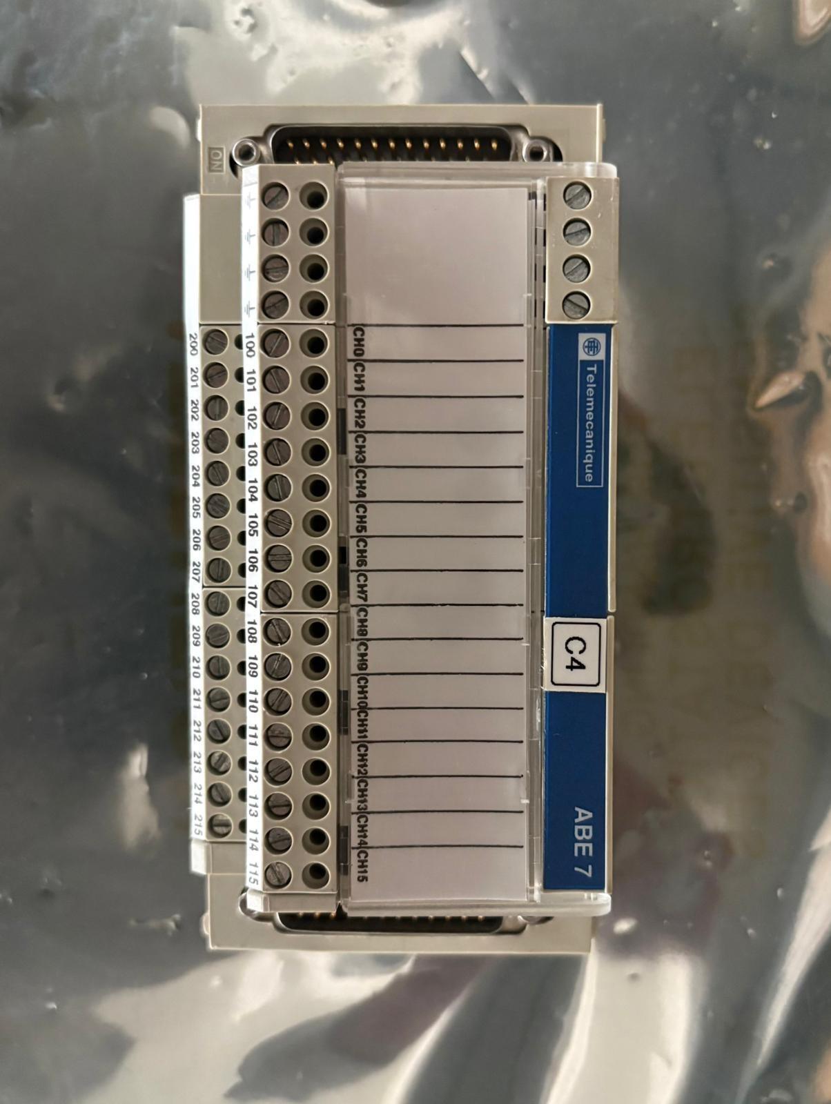 Module d'interface modicon ABE7-CPA12 abe7-cpa12 Livraison...