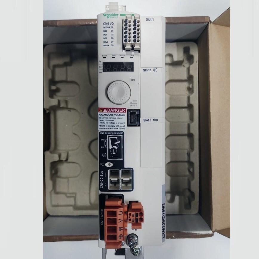 motion servo drive, Lexium 32, 10A, single phase, supply voltage 115 to 230V, 0.5 to 1kW