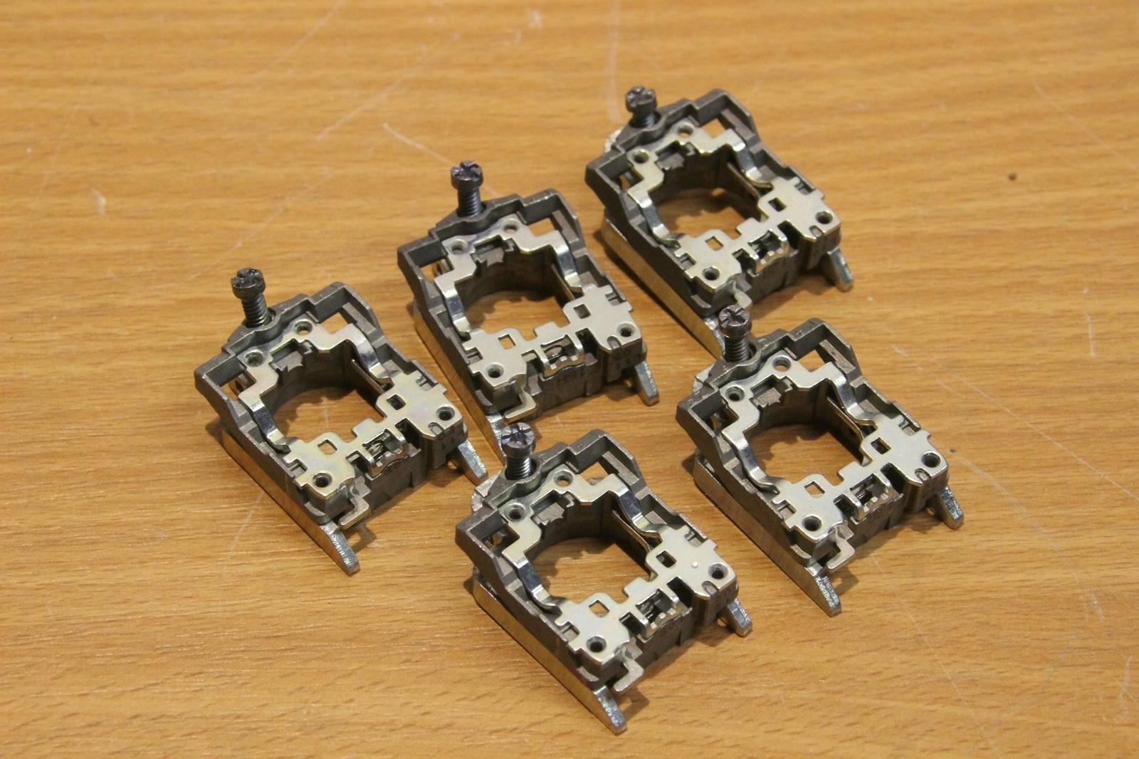Harmony, 22mm Push Button, XB4B operators, metal mounting collar for electrical blocks