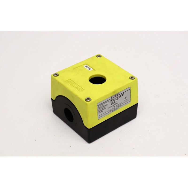 ENCLOSURE PLASTIC. 1 COMMAND POINT